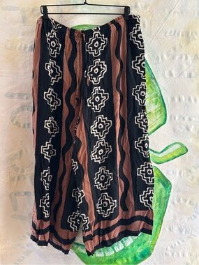 Vintage Black and Brown Patterned Pants